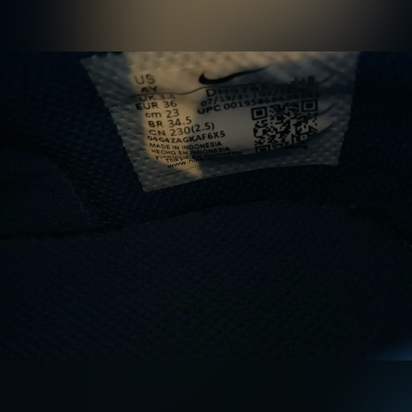 Kid sneakers DUNK LOW GS DARK MARINA BLUE size 4 - Picture 5 of 5